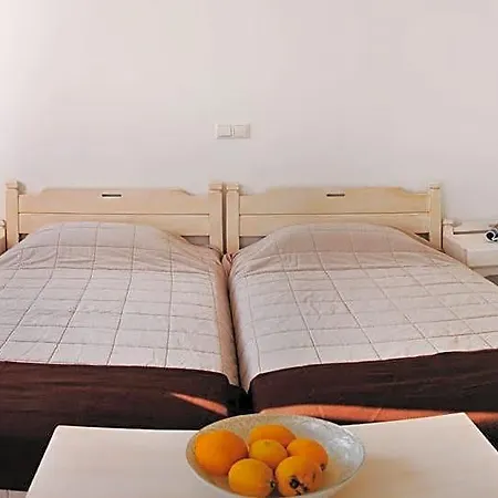 Guest house Loukas 3*